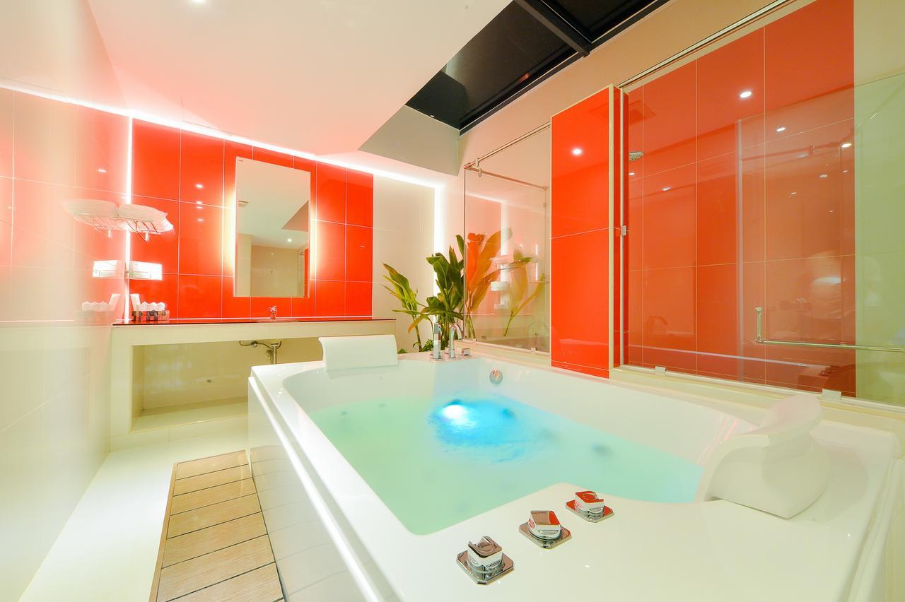 Nice Residence Hotel Huahin - Sha Extra Plus Buitenkant foto
